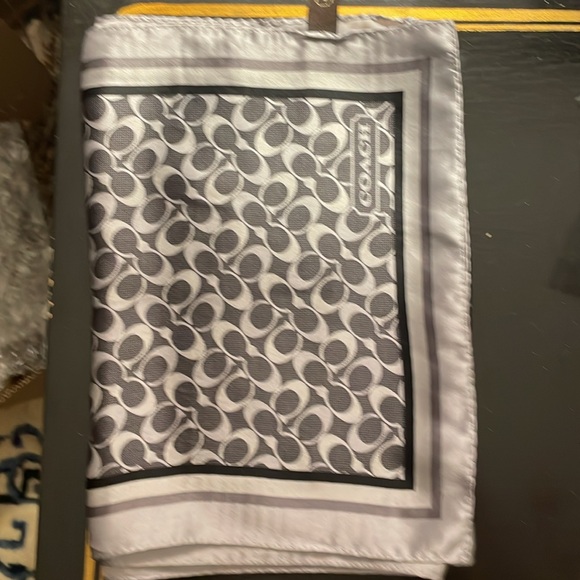 COACH signature gray and black 100% Silk rectangle scarf - Picture 2 of 5